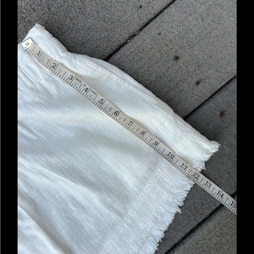 NWT Urban Outfitters Ivory Textured Cotton Elastic High-Waist Shorts Size Small - Picture 7 of 10